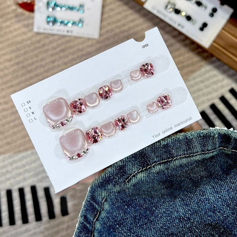 đ14 BlĂ€tter quadratische ZehennĂ€gel zum Aufkleben