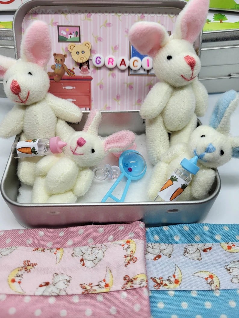 🔥Das schönste Ostergeschenk🎁Süße Hasen in einer Blechdose – Mama- und Babyhase