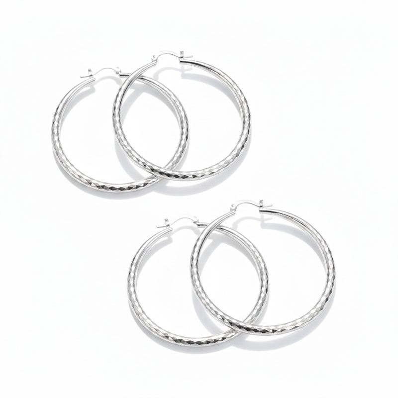 ✨ KAUFEN SIE 1, BEKOMMEN SIE 1 GRATIS 🔥 Diamantgeschliffene Creolen für Damen – Elegant, Funkelnd 👑