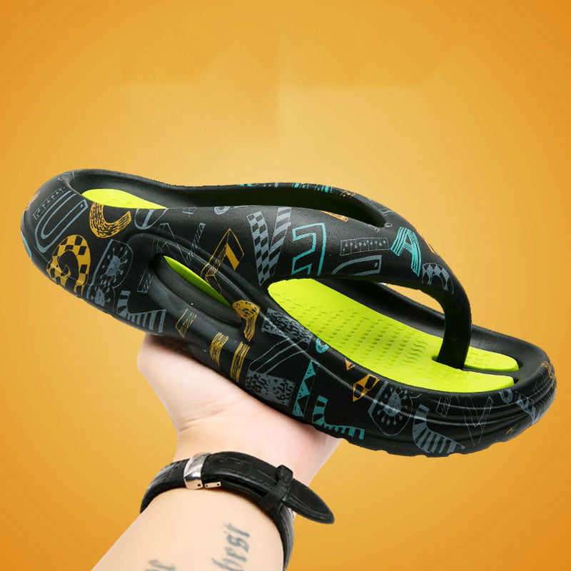 Bequeme Sommer-Flip-Flops mit dicken Sohlen