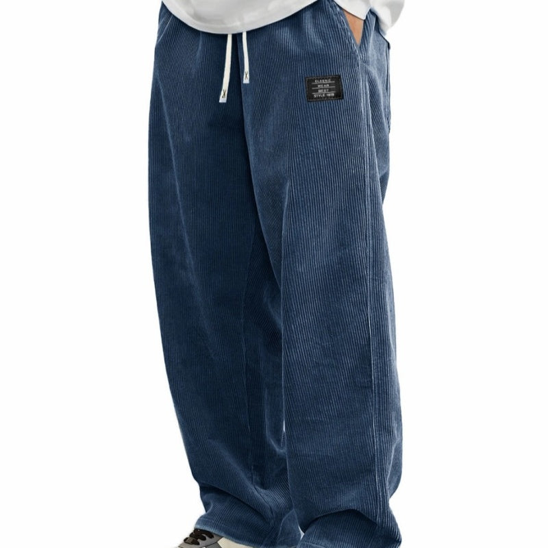 Herrenhose mit lockerer Passform, Kordelzug und Taschen