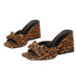 📢📢53 % Rabatt!! ⏰ Slip-On-Sandalen mit Absatz und Leopardenmuster – Blockabsatz, Schleifenverzierung und auffälliges Muster (Größen 36–43)