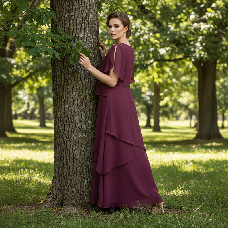 Elegantes Kleid mit Lagenlook und Flatterärmeln
