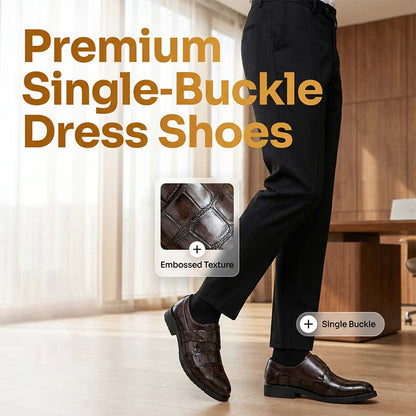 Klassische Herrenschuhe aus Kunstleder mit einer Schnalle