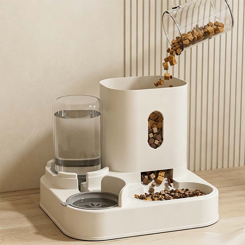 🐱 50% RABATT! 🍽️ 2-in-1 Automatischer Futter- & Wasserspender – Futter & Wasser in einem Gerät – Ideal für Hunde, Katzen & unterwegs 🔥💧