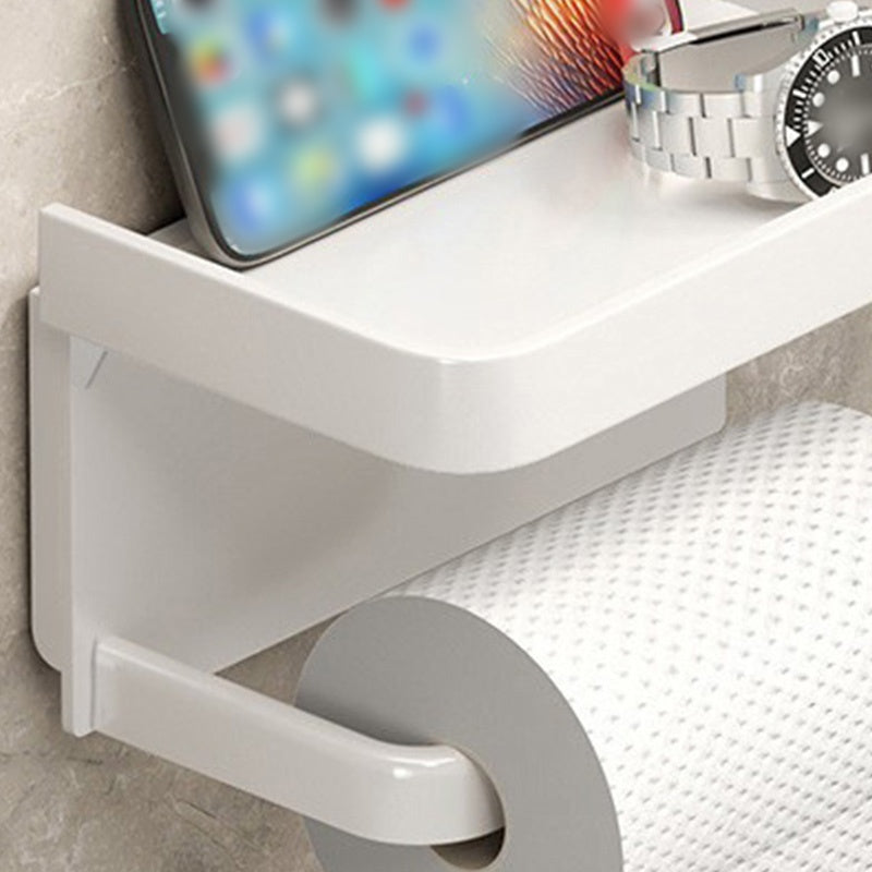 Wandmontierter Toilettenpapierhalter mit Ablage