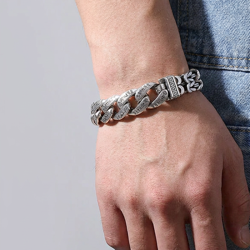 Men's Retro Six‑Syllable Mantra Bracelet – Meaningful, Masculine, Eye‑Catching ✨